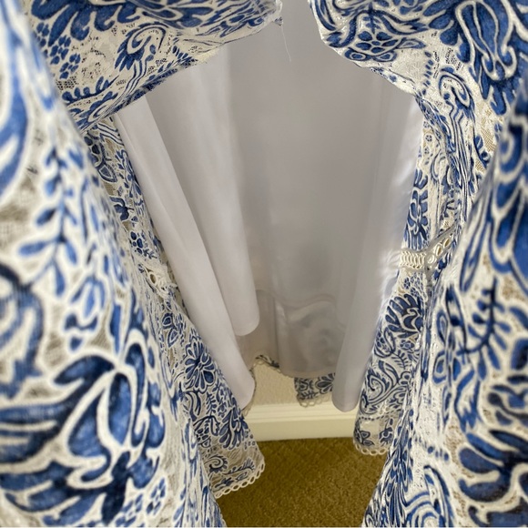 Women’s Just Taylor Sleeveless Blue Floral Lace Overlay Midi Dress Size 8 - Picture 5 of 9